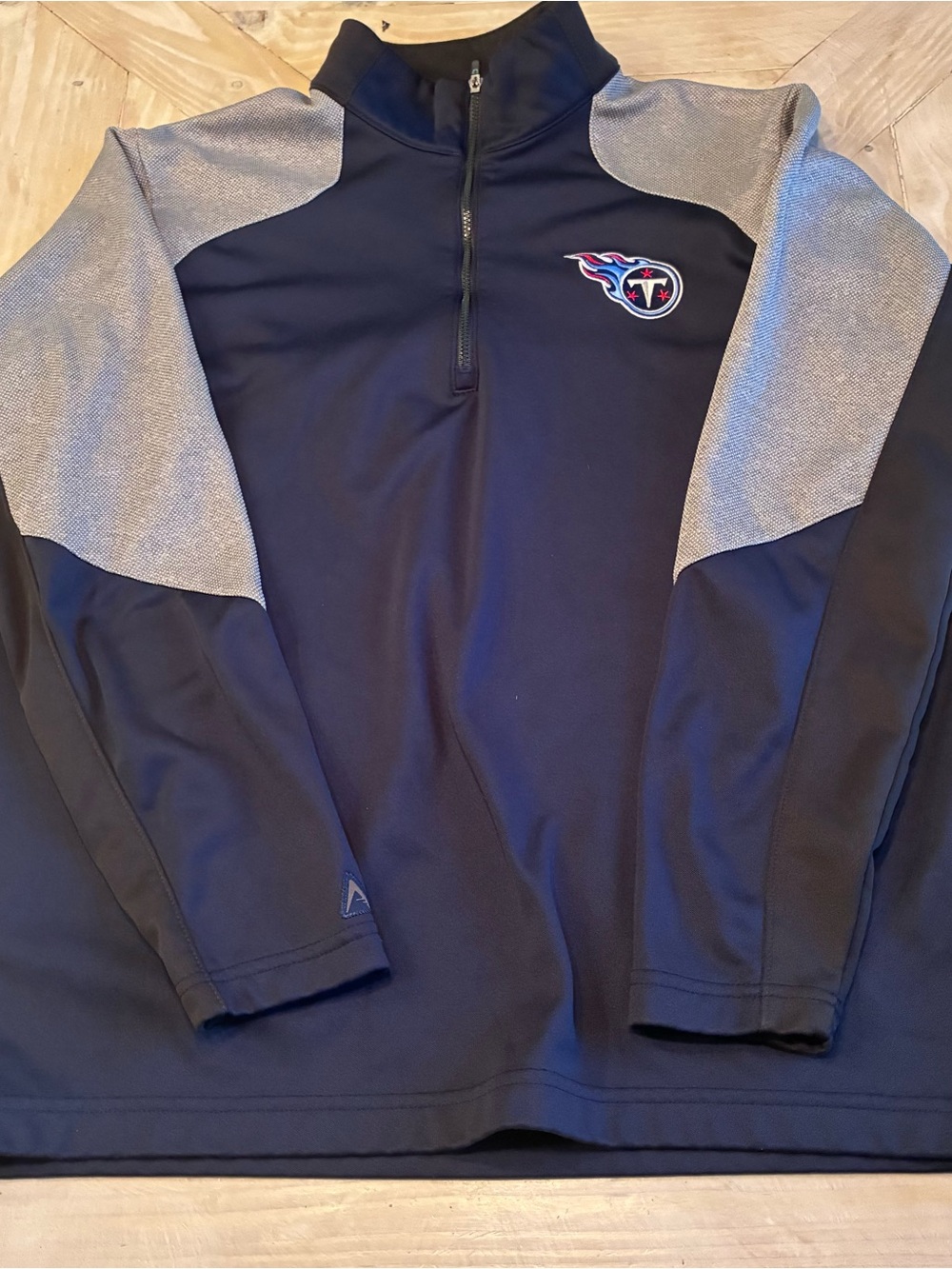 Tennessee Titans Antigua Navy and Gray 1/4 Zip Pullover M